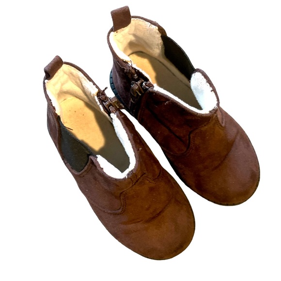 ‼️ SALE ‼️ H&M Soft Suede Kids Boots - Picture 2 of 4